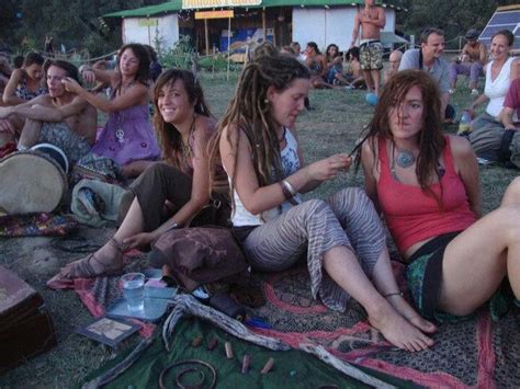 Pin By Radha Das On Where All The Hippies Went Free People Festival