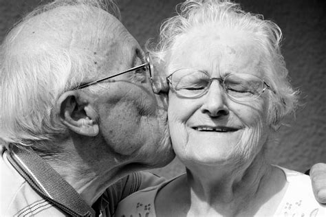 Personnes âgées Vieux Couples Old Couples Couples In Love Finding Your Soulmate Finding Love