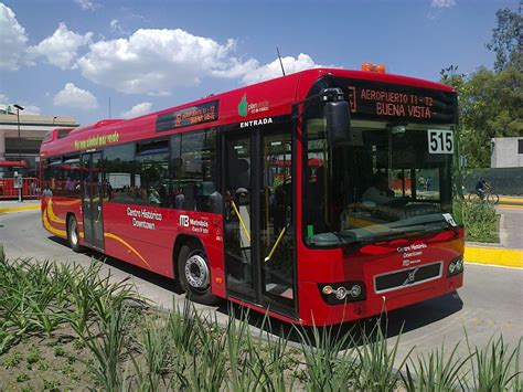 Metrobus (istanbul), a public transit system in istanbul, turkey. METROBÚS DE LA L4, DIRECCIÓN NORTE, OPERA CON DOS ...