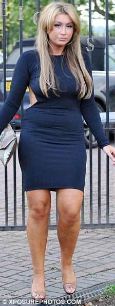 Towies Lauren Goodger Is Curvy And Proud As She Shows Off Her Womanly