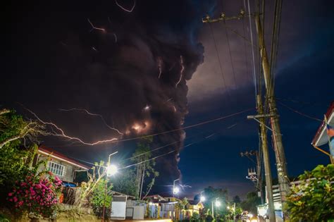 Taal Volcano Erupts In Philippines Causing Thousands To Flee Npr