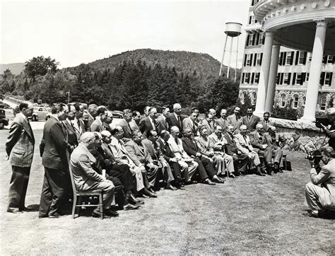 O Sistema De Bretton Woods Vinculando A Moeda Mundial Ao D Lar
