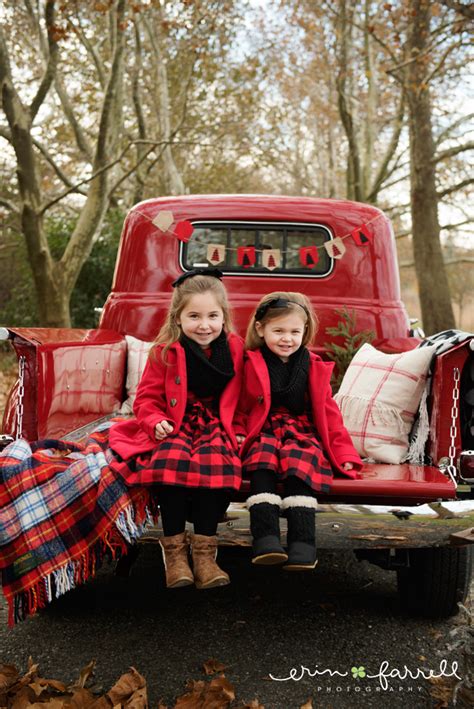 Middletown Delaware Christmas Mini Sessions Antique Red Truck The J