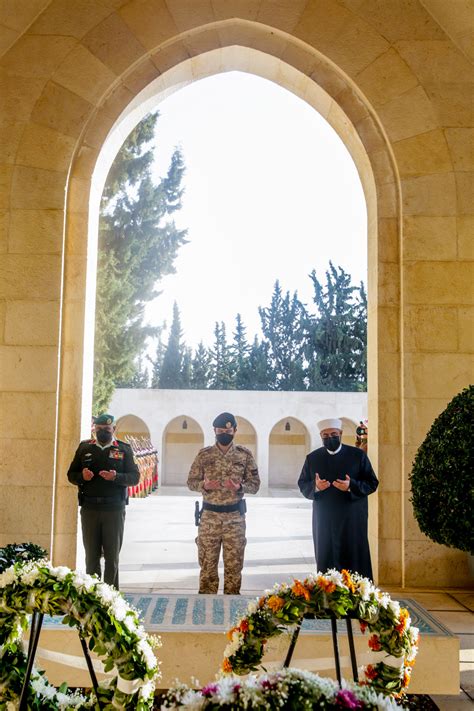 His Royal Highness Crown Prince Al Hussein Visits The Tomb Of His