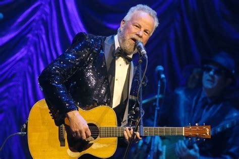 Texas Country Great Robert Earl Keen To Retire As Live Performer