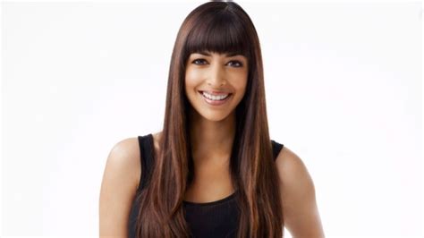 Hannah Simone Monteith Helped Transition To New Girl Ctv News