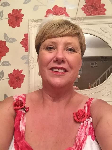 Sex With Grannies Gregariousgina 54 From London Mature London Local Granny Sex Message