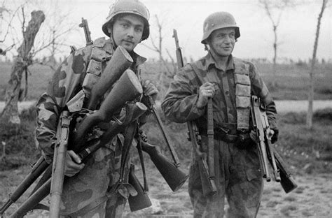 German Soldiers With Captured American Weapons 1944 Wwii Era