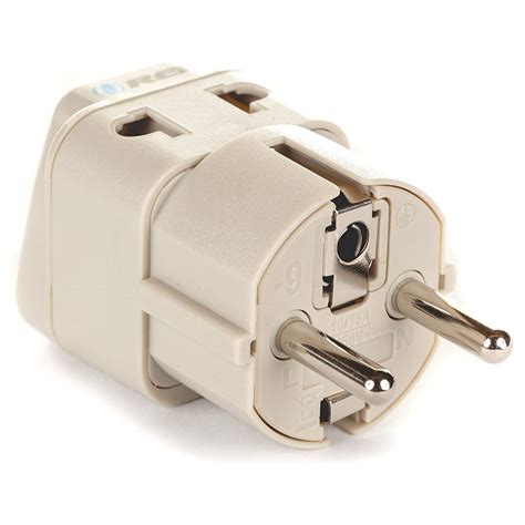 Top 5 Plug Adapters For France For Your Next Trip - For Travelista