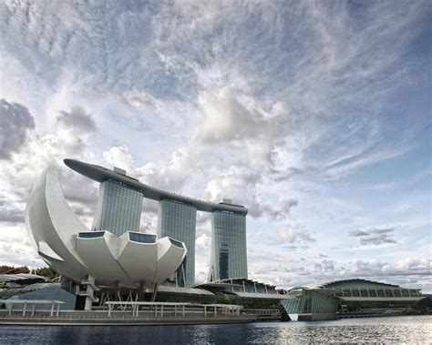 Artscience Museum In Singapore Safdie Architects Archdaily