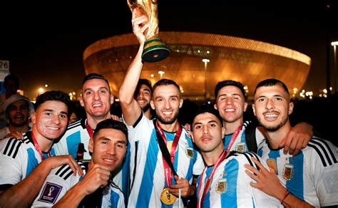 La Foto De Los Campeones Del Mundial De Qatar 2022 De Argentina Que Enloqueció A Los Hinchas De