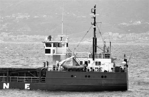 Meteo Domenica Di Vento Nello Stretto Di Messina Con Il Mare Agitato