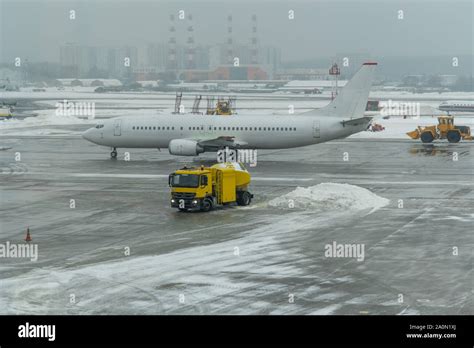 Airport Under Snowfall Stock Photo Alamy