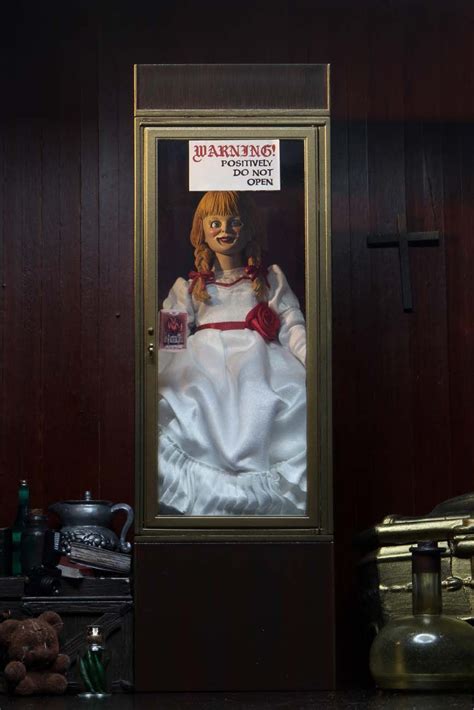 Neca The Conjuring Universe Annabelle 8″ Clothed Action Figure Quest