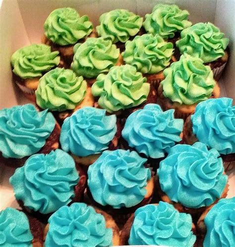 Blue And Green Cupcakes Yellow Cupcakes Blue Cupcakes Green Cupcakes