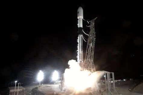 Spacex Launches Nasas Water Topography Satellite Into Orbit