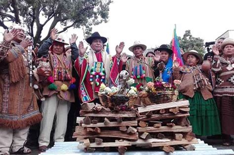 Ritual Andino En Bolivia Por Año Internacional De Lenguas Indígenas