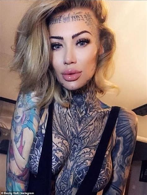 Britains Most Tattooed Woman Reveals How Strangers Think She Cant