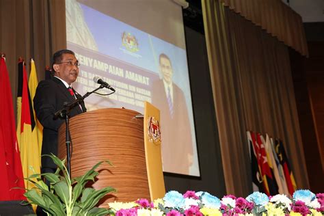 Specialize in guru, teacher and kementerian pelajaran. 30 Jun 2020 - Majlis Amanat YB Menteri di Jabatan Perdana ...