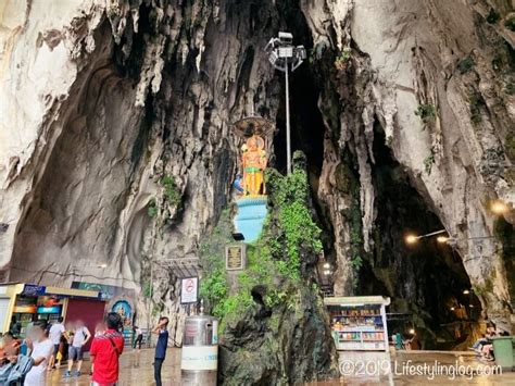 This trip makes it easy to fit these varied locations into one day. バトゥ洞窟（Batu Caves）｜カラフルな階段の先に広がる神秘的な寺院 | ライフスタイリングログ