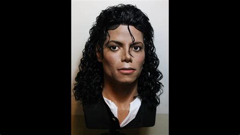 Mj's thriller was the first album that had five number one hits on the billboard hot 100 list. 1/1 Lifesize CUSTOM Michael Jackson Moonwalker bust Bad era - YouTube