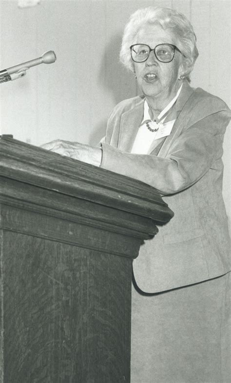 Elizabeth Ann Brown 1940 In Memoriam Reed Magazine