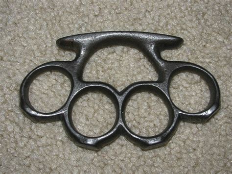 Antique Cast Iron Brass Knuckles Knuckledusters For Sale At Gunauction