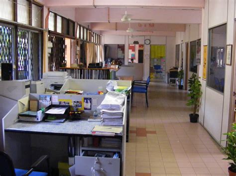 Memiliki komputer yang lambat tentu sangat menguji kesabaran kita. BLOG RASMI SK WANGSA MAJU SEKSYEN 1: FASILITI BILIK-BILIK KHAS