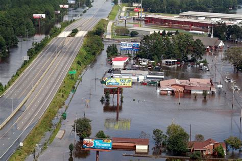 Rising Flood Waters From Florence Menace Carolinas Kills At Least 32