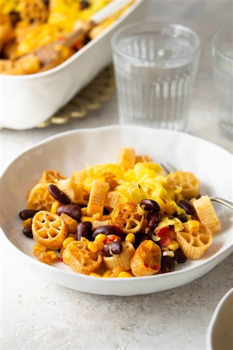 This chili pasta recipe is a nice comforting main dish that is also an easy to make casserole. Chili Pasta Recipe - Bake up a Casserole - Vegan in the ...
