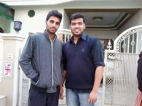 Jun 11, 2021 · a total of six new players have been added to the squad — devdutt padikkal, ruturaj gaikwad, krishnappa gowtham, chetan sakariya, varun chakravarthy, and nitish rana. Bhuvneshwar Kumar Age, Height, Wife, Family, Biography ...