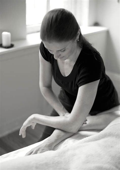 An In Depth Guide To Deep Tissue Massage Deep Tissue Massage