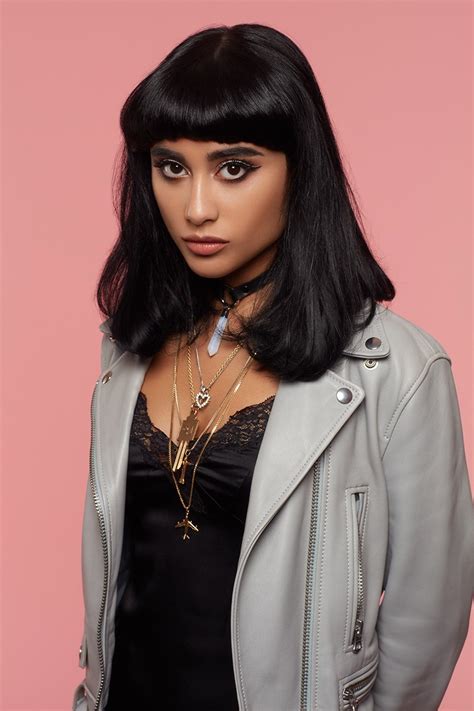 Natalia Kills Photo 15 Of 19 Pics Wallpaper Photo 941902 Theplace2