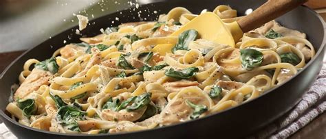 You can make this as seafood fettuccine alfredo, too: Simple Chicken Spinach Alfredo with Fettuccine | Recipe in ...