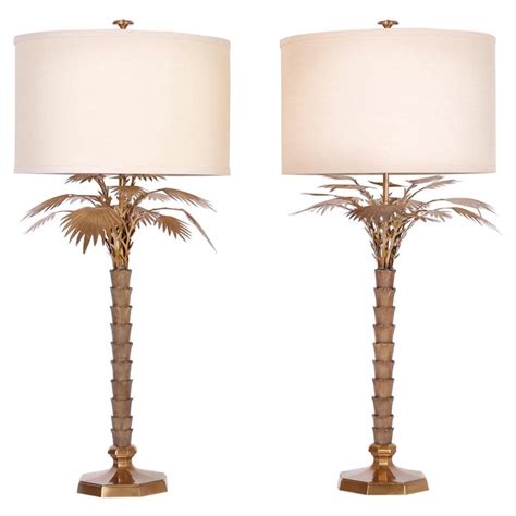 Nullam aliquet vestibulum augue non varius. Pair of Bronze Palm Tree Table Lamps For Sale at 1stdibs