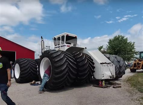 Worlds Largest Tractor Gets Worlds Largest Farm Tires Agdaily Images