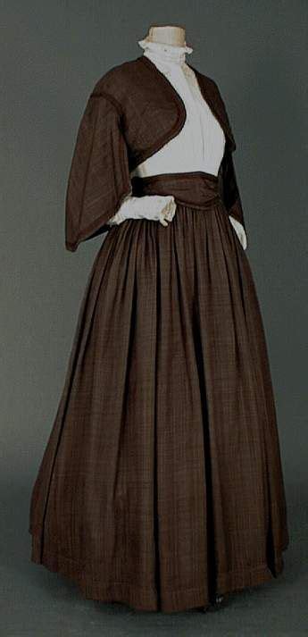 Le Costume Féminin De 1840 à 1870 Art Periods 50 Victorian Gowns
