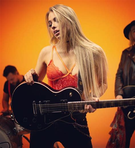 Sophie Lloyd Sophieguitar • Fotos Y Videos De Instagram Lloyd Guitar Female Guitarist