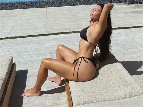 Kim Kardashian Posts Sexy Bikini Pics To Celebrate Instagram Milestone Toronto Sun