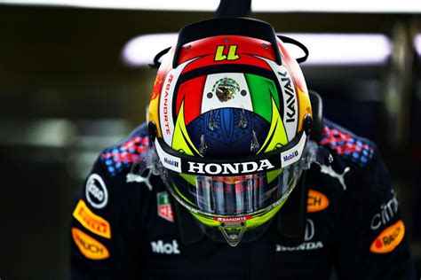 El Debut De Sergio Pérez En Red Bull En Imágenes Carreras De F1