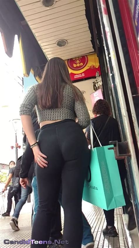 Curvy Candid Ass In Gray Legging Candid Teens