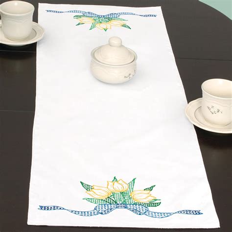 Tulips And Ribbon Table Runner Jack Dempsey Needle Art