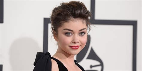 Sarah Hyland Dyed Her Hair Blond And Became Beyonce Huffpost