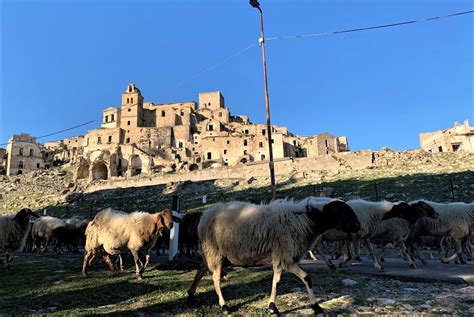 Craco Italy Rural Remnants Of The Golden Mountain