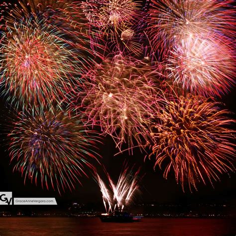 Fireworks Photography Long Exposure Pier 57 Hudson River New