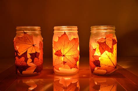 50 Fun Projects To Make With Fall Leaves