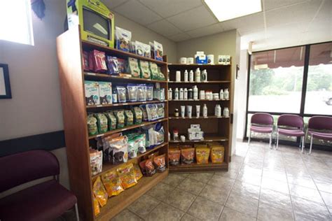 We have convenient locations in longview, tyler, paris, jacksonville, and texarkana, as well as a mobile clinic that serves the rural areas of east texas. Photo Gallery in Texarkana | Wisdom Animal Clinic