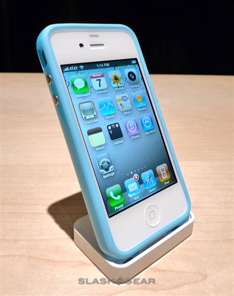 White Iphone 4 Delayed Until Late July 2010 Slashgear