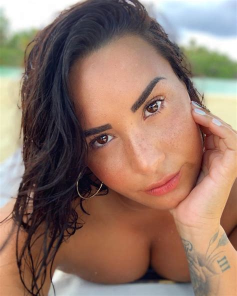 Demi Lovato Sexy With Cellulite 8 Photos The Fappening