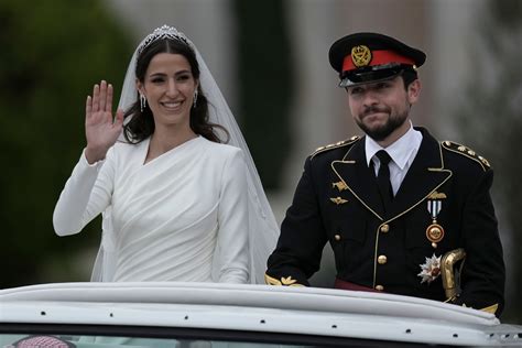 William And Kate Make Surprise Trip To Jordan For Crown Princes
